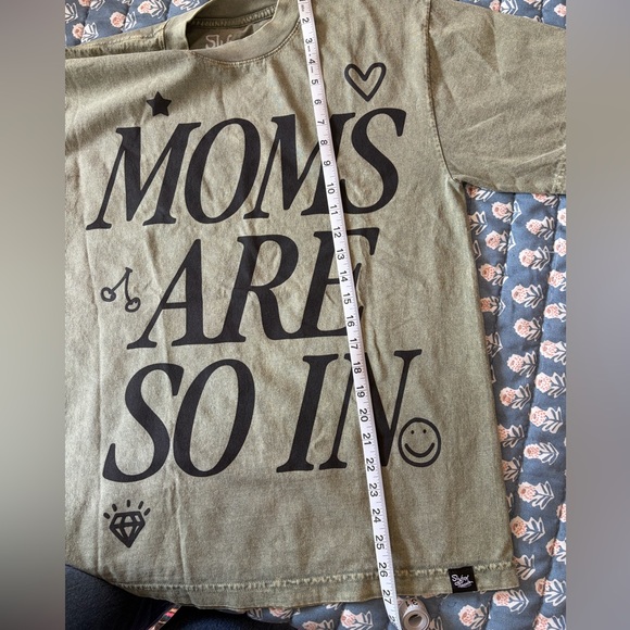 NWT SlyFox x Karrie Locher Moms Are So In Motherhood Graphic Tee Small - Picture 8 of 8